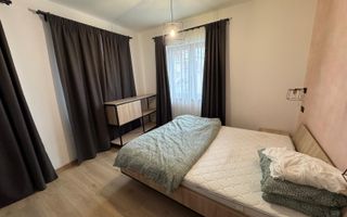 Apartament cu 3 camere, 90mp, decomandat, parcare, Zona Centrala - Poză 6