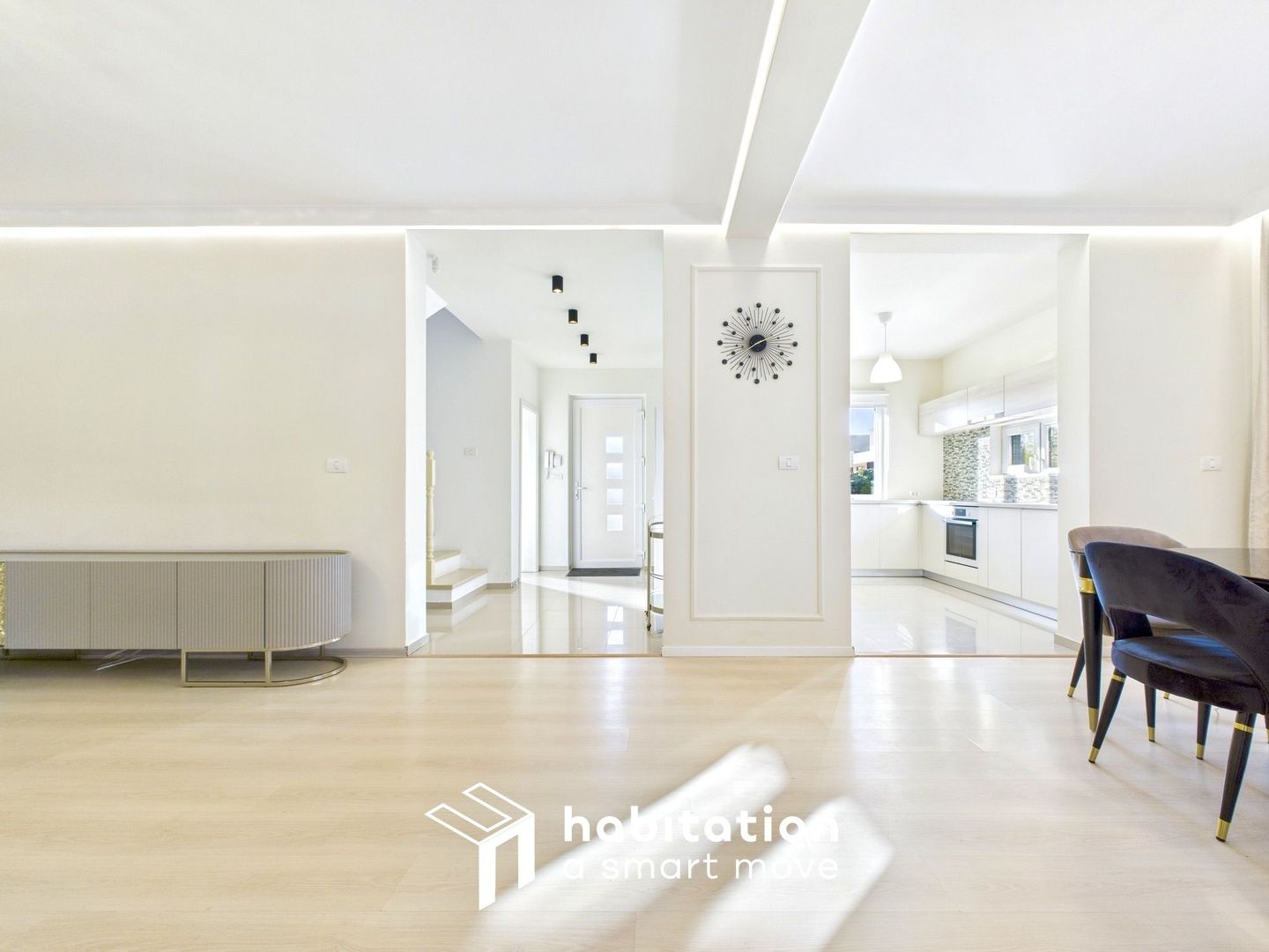 Proprietate deosebită – Casă pe Colț cu 2 fronturi stradale - Poză 5