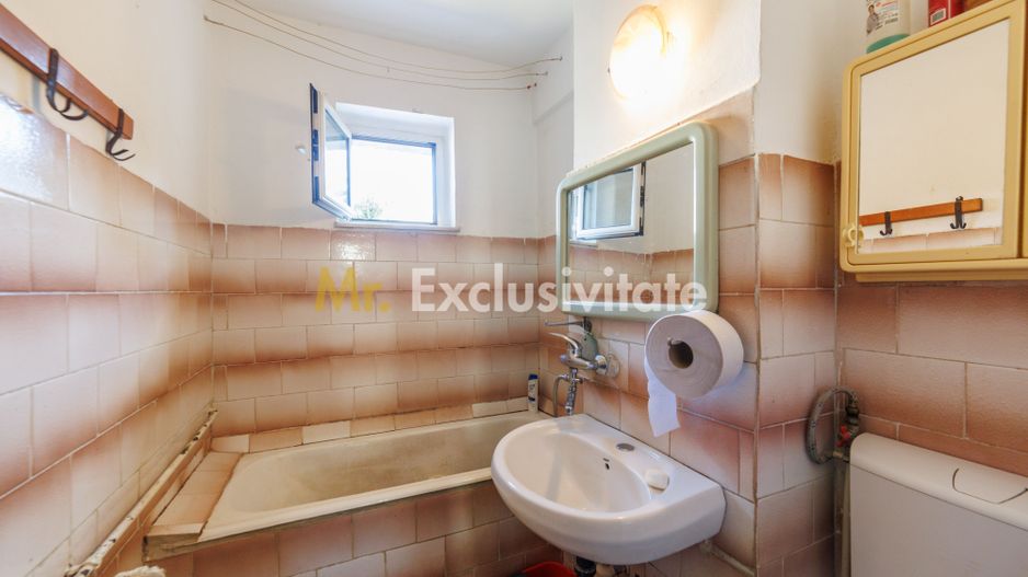 Apartament Trivale et.1 linga Piata si Sc.12 - Poză 7