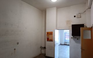 Spatiu comercial Micro 5 (Statia de autobuz) - Poză 6