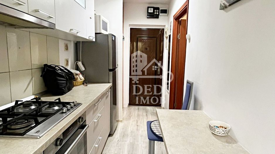 Apartament 2 camere de vânzare in zona Rogerius, Oradea - Poză 8