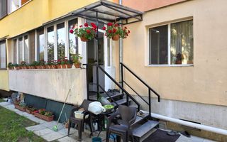 Apartament cu 3 camere, parter, boxă, acces curte, Cetate, zona Closca - Poză 10