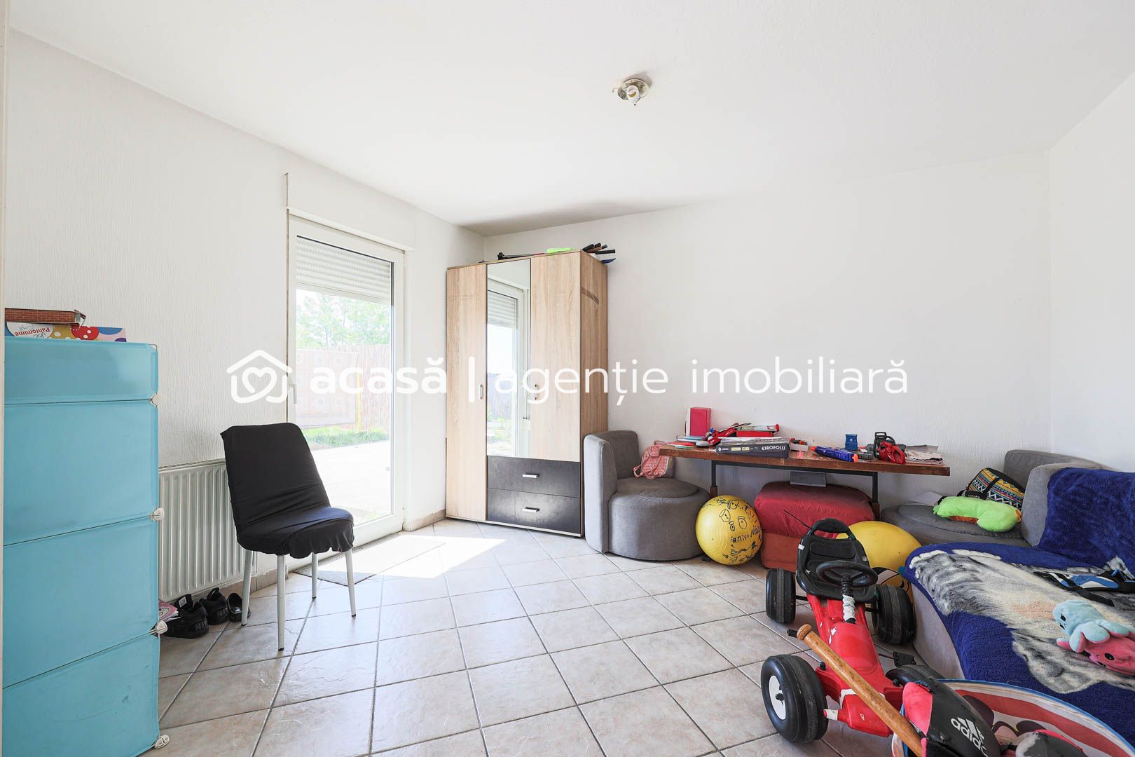 🏡 Visează la casa perfectă în Cartierul de Vest! 🌳 - Poză 5