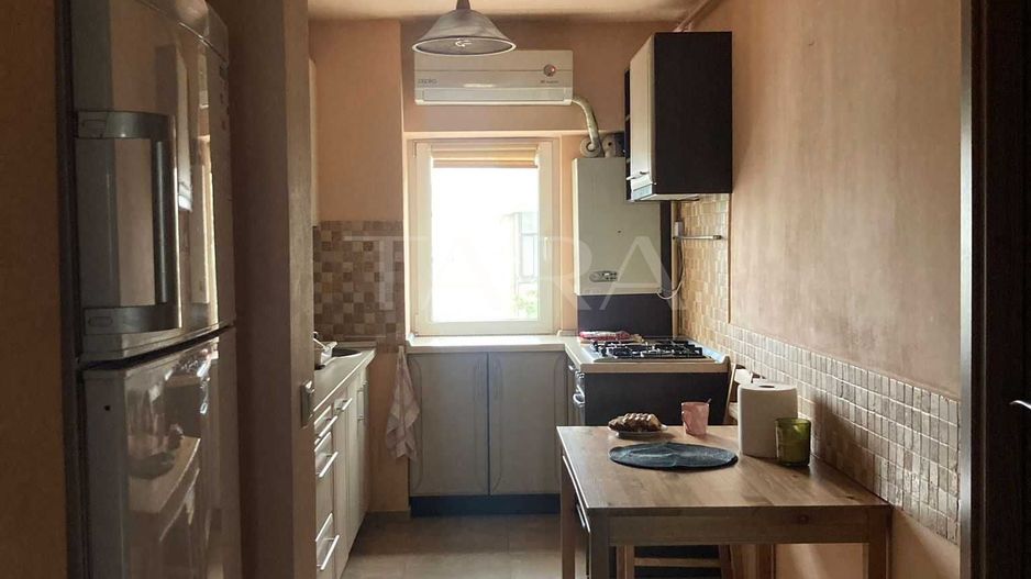 Apartament 3 camere, complet renovat, etaj intermediar – Aurel Vlaicu. - Poză 2