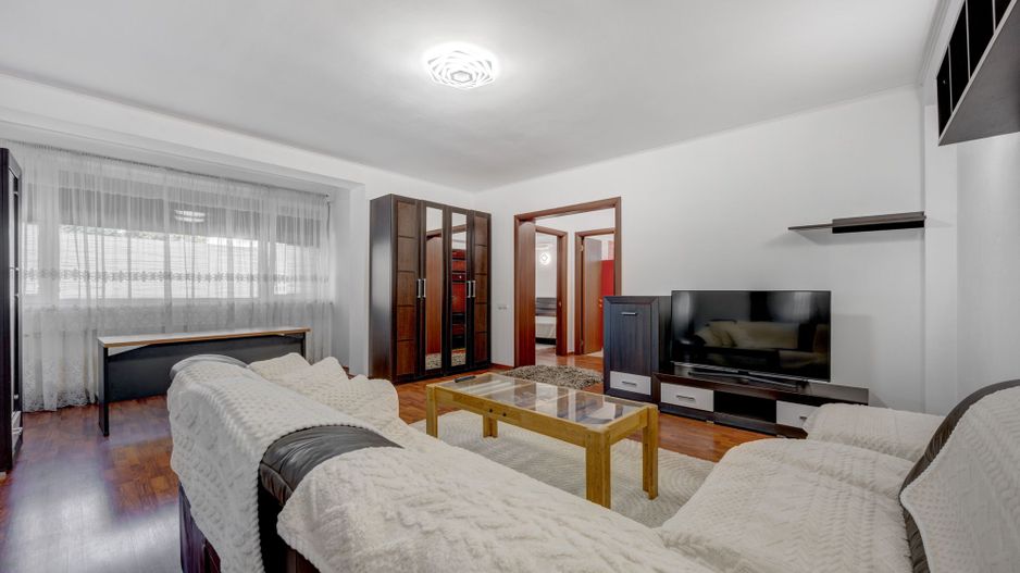 SI CASA SI AFACERE totul sub același acoperiș in Sector 5 ! - Poză 37