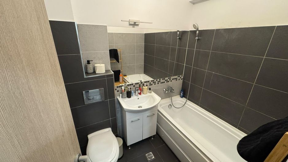 3 camere Semidecomandat | 2 bai | Parcare | Mobilat Utilat | Curte - Poză 14