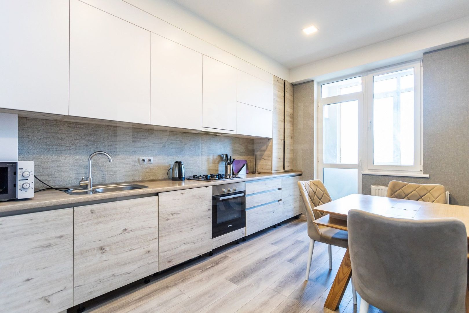 Chirie, apartament, 2 camere, strada Nicolae Testemițanu, Botanica - Poză 1