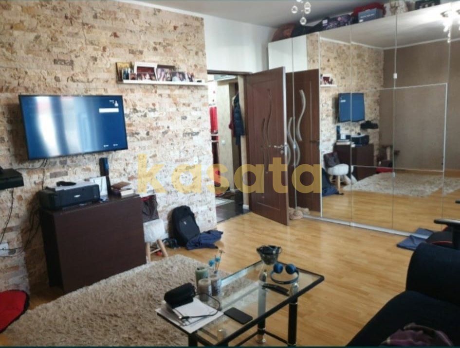 2 camere Bragadiru et.1, curte proprie 70 mp, parcare - Poză 4