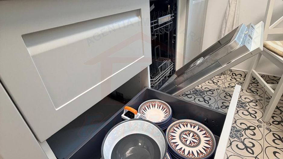 APARTAMENT CU 3 CAMERE DE ÎNCHIRIAT | ETAJ 3 | ȚIGLINA 1 - Poză 9