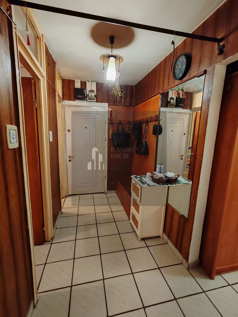 Apartament 2 camere, Sector 4, Resita/Luica, decomandat, spatios - Poză 10
