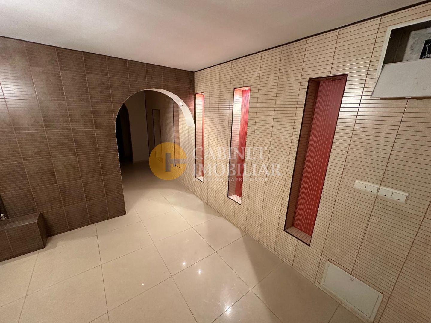 Nicolina- 3 Camere Decomandat - 73 Mp - Poză 3