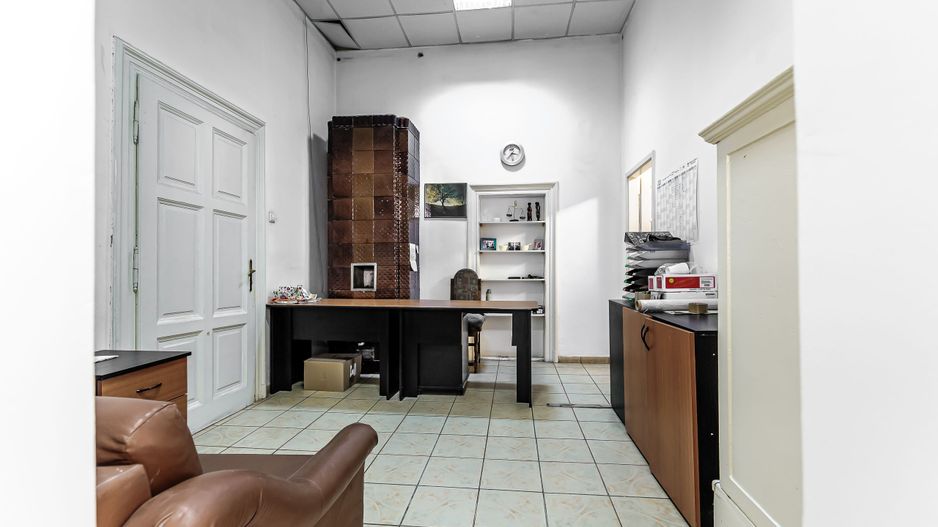 Spațiu comercial cu 5 căi de acces, clădire complet restaurată. - Poză 7