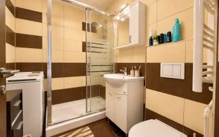 2 camere decomandate, etaj intermediar, Între Lacuri - Poză 5
