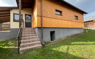 Casa din barne cu 3 dormitoare si pardoseala Gura Humorului - Poză 16