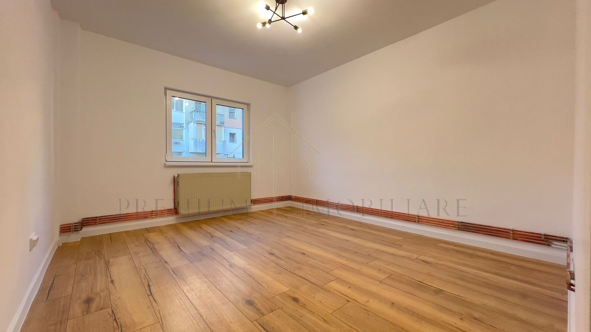 Garsonieră Confort 1 de vânzare - Poză 1