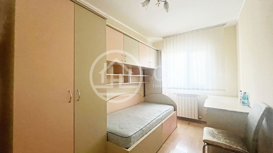 Apartament cu 3 camere de inchiriat in zona Rogerius, Oradea - Poză 3