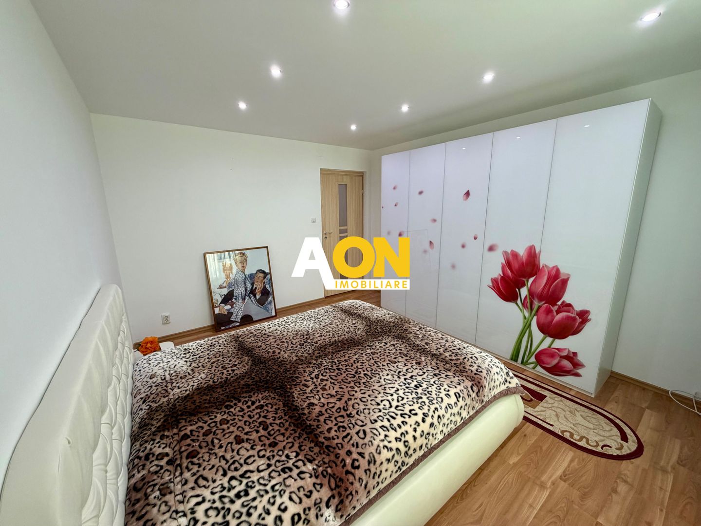 Apartament 3 Camere, Etaj 1, Zona Cetate - Poză 4