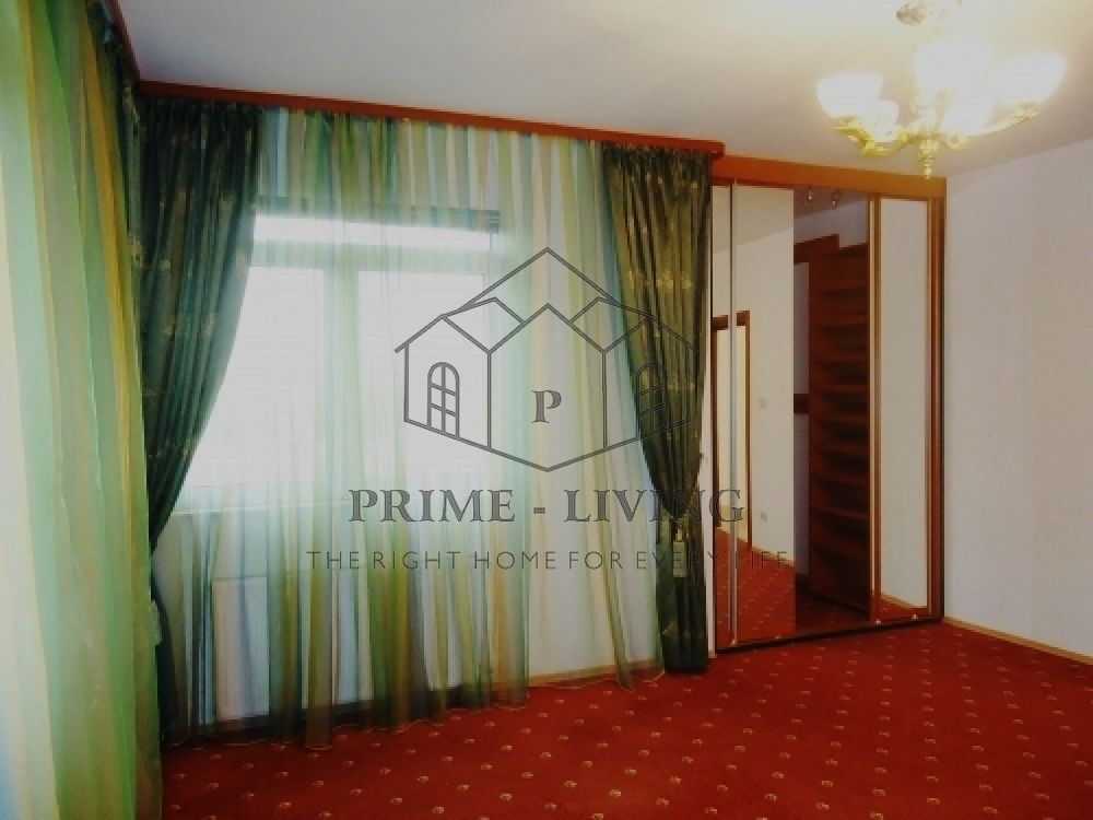 Casă de lux nemobilată cu facilități moderne și grădină extinsă - Poză 8