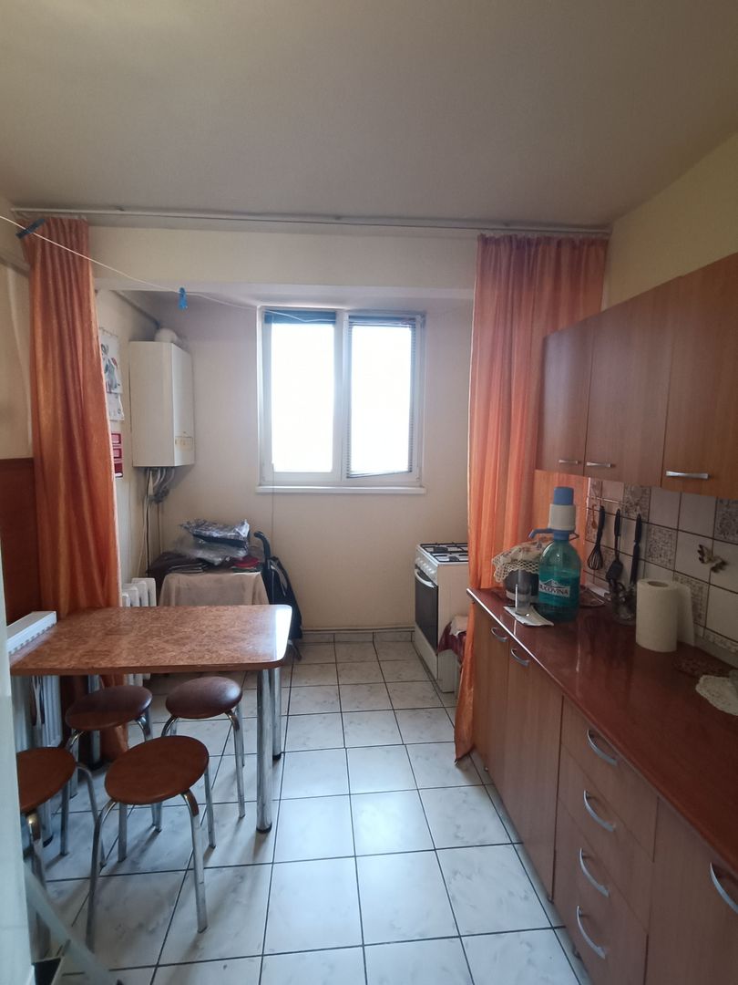 Apartament 3 camere, 70 mp utili, balcon, zona Cetate, Alba Iulia - Poză 13