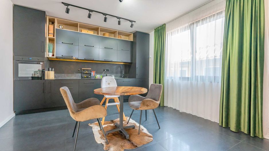 Casă individuală nouă, modernă, în Sânpetru, zona Triaj (Brasov) - Poză 7