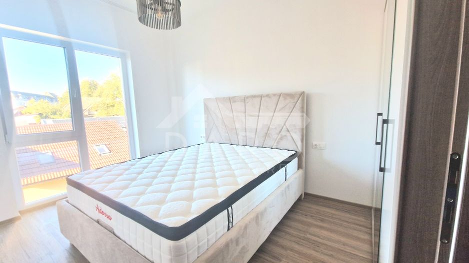 Apartament de inchiriat cu 3 camere , strada Papiu Ilarian - Poză 16