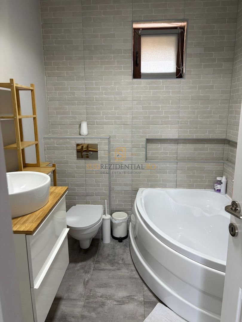 Vila P+1, complet mobilată și utilată-Str. Lacramioarelor - Poză 12