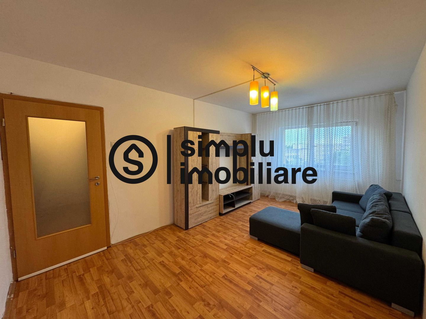 3 decomandate, etaj 3/4, centrala termica, Sarari - 130 000 Euro - Poză 1
