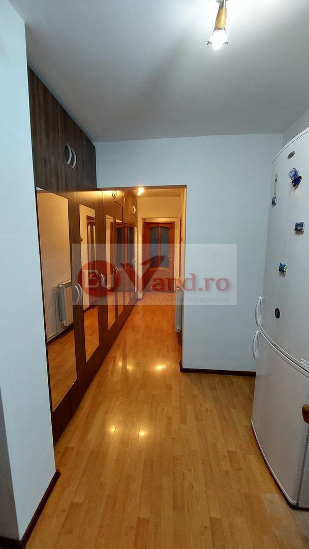 De închiriat apartament cu 3 camere, etaj 1, Siderurgistilor, 400 euro - Poză 8