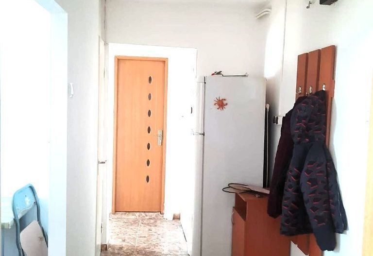 Apartament Luminos cu Vedere la Piscină – Berceni, Strada Izvorul Oltu - Poză 6