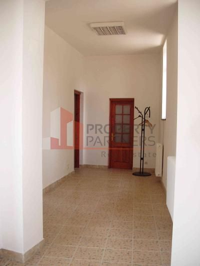 300 mp destinatie mixta zona Traian - Poză 11