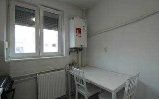 50 de metri de UMFT,  2 camere, centrala proprie. - Poză 9
