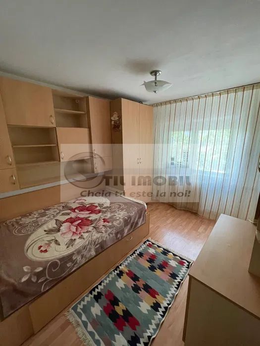 Apartament 3 camere CUG 470 euro - Poză 3