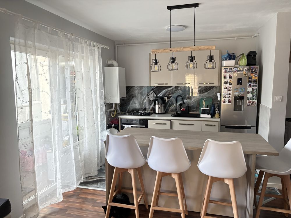 Apartament 3 camere în Florești, renovat, mobilat 2024. Parcare. - Poză 1