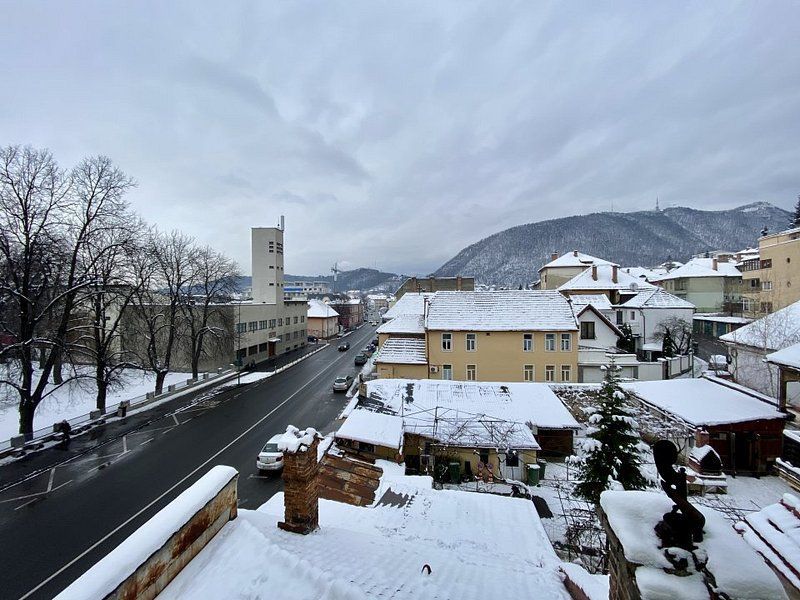 Spatiu comercial de inchiriat in zona centrala a Brasovului. - Poză 7