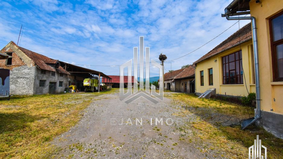 Teren 2.720 MP | Spațiu de birouri | Aita Mare - Poză 7