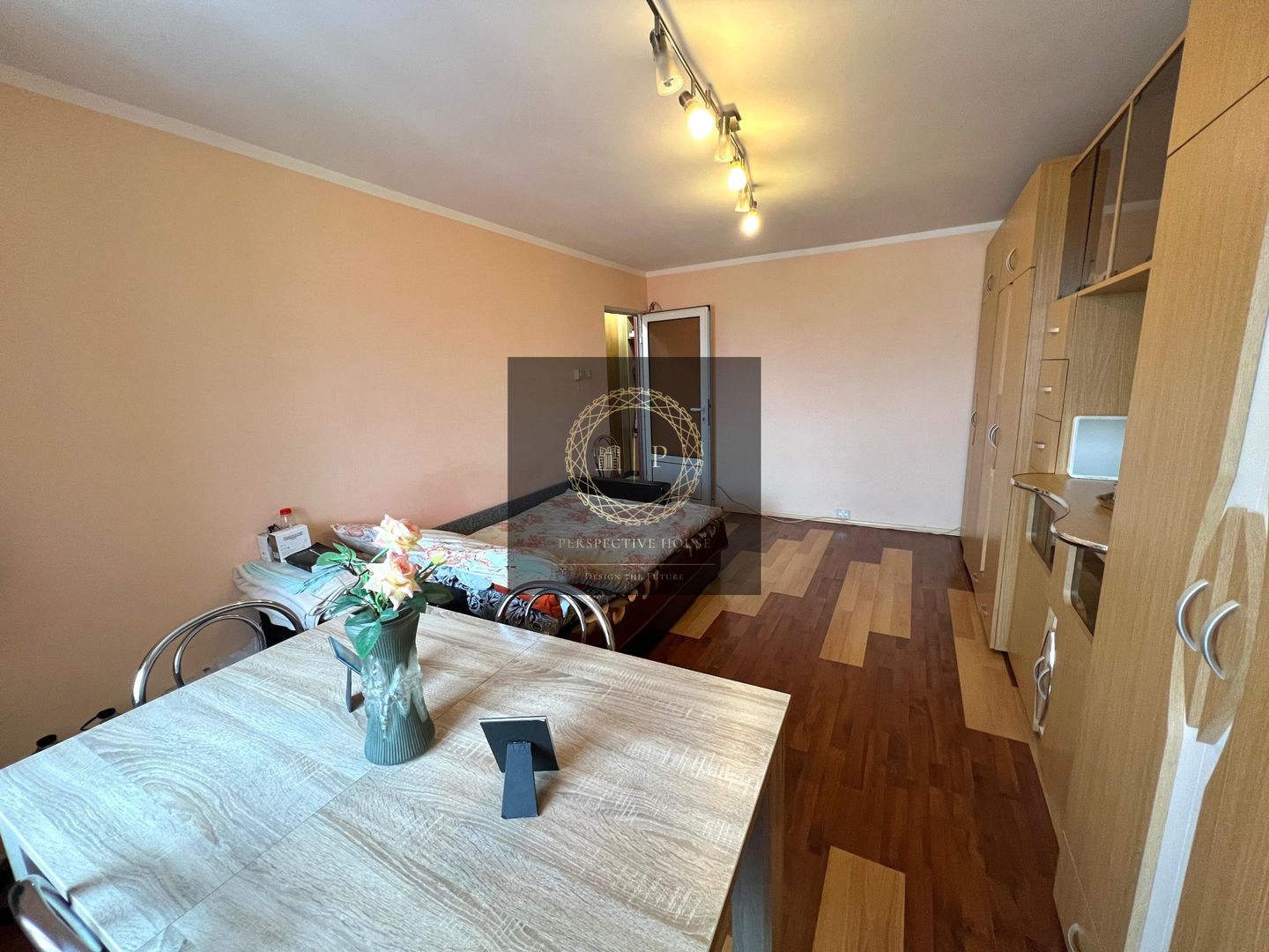 Apartament cu 2 Camere decomandat, mobilat-utilat, zona Carolina Mall - Poză 13