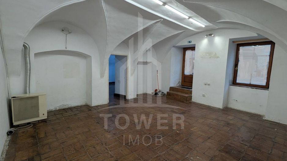 De închiriat spațiu comercial – zonă centrală - Poză 4