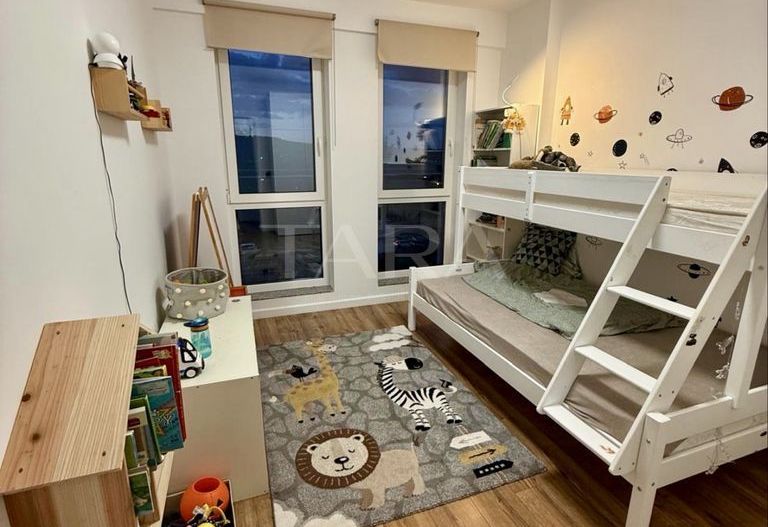 Apartament decomandat cu 3 camere, ultimul etaj, Traian Vuia. - Poză 5