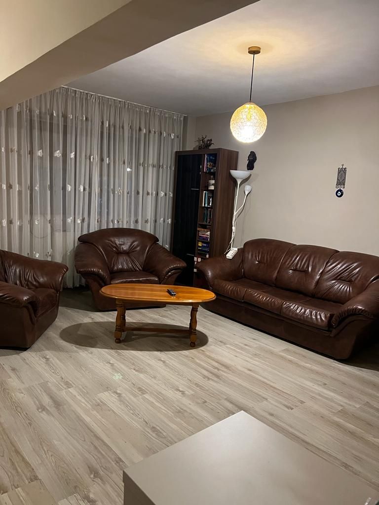 De inchiriat apartament cu 3 camere, str. Anghel Saligny, 450 euro - Poză 3