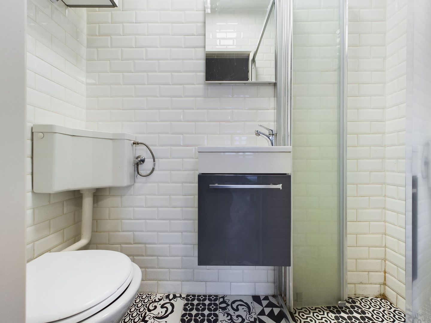 Garsonieră confort 1 în zona Sânnicolau Mic - Poză 6