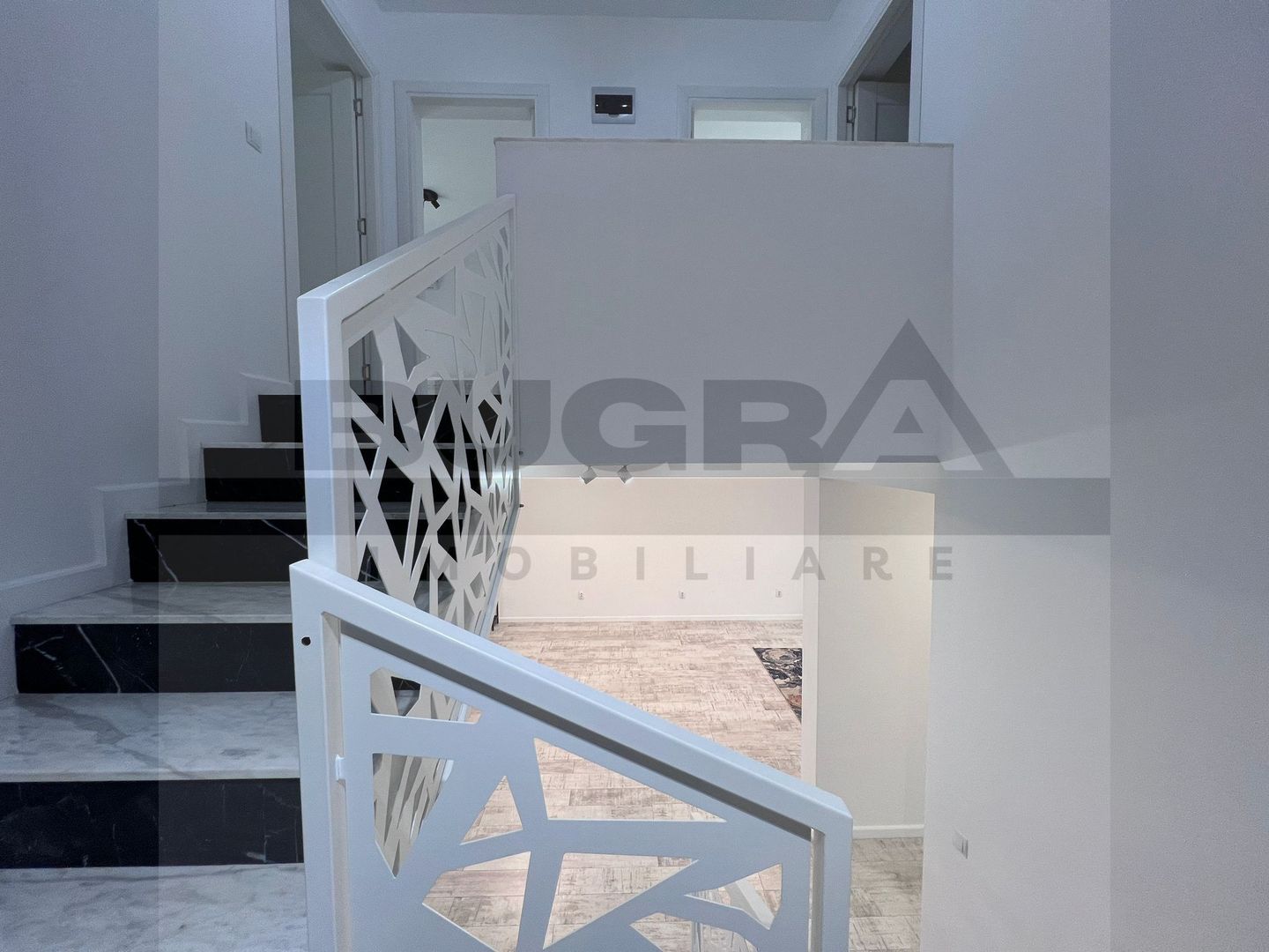 Duplex de 4 camere, 120mp, gradina, zona strazii Romul Ladea - Poză 13