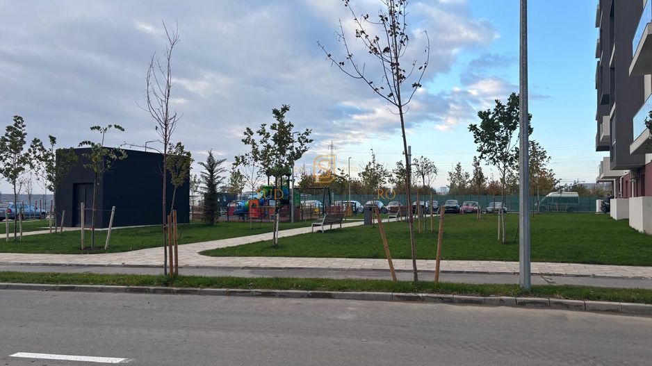 Spatiu comercial excelent, 200 mp, vitrina ampla, locuri de parcare - Poză 10