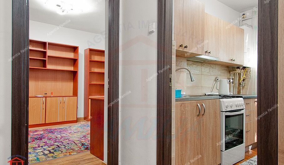 De vanzare apartament 2 camere Centru, etaj 3 - Poză 12