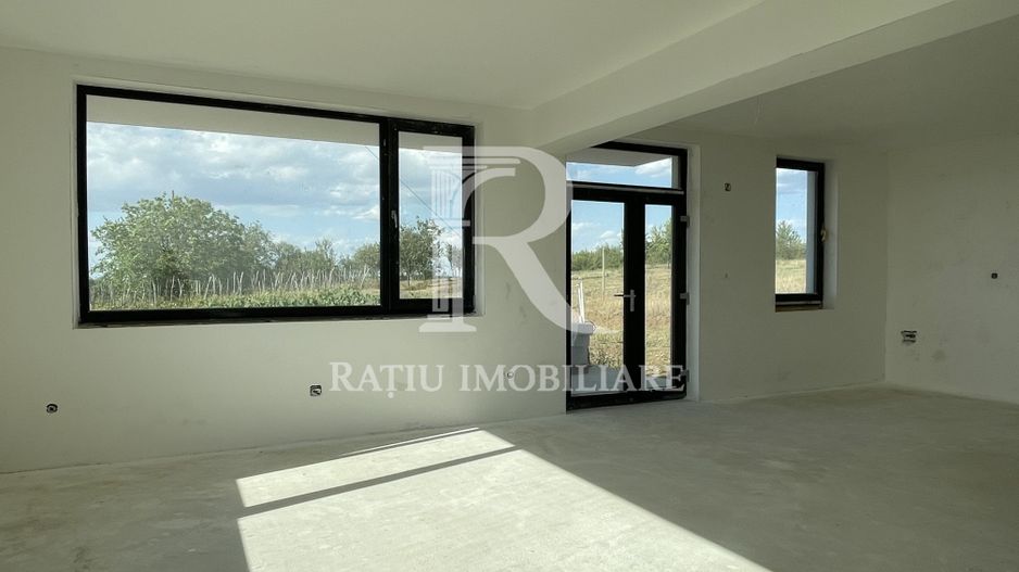 Casă Premium | Arhitectură Mediteraneană | Panoramă | Dealuri | Oradea - Poză 4