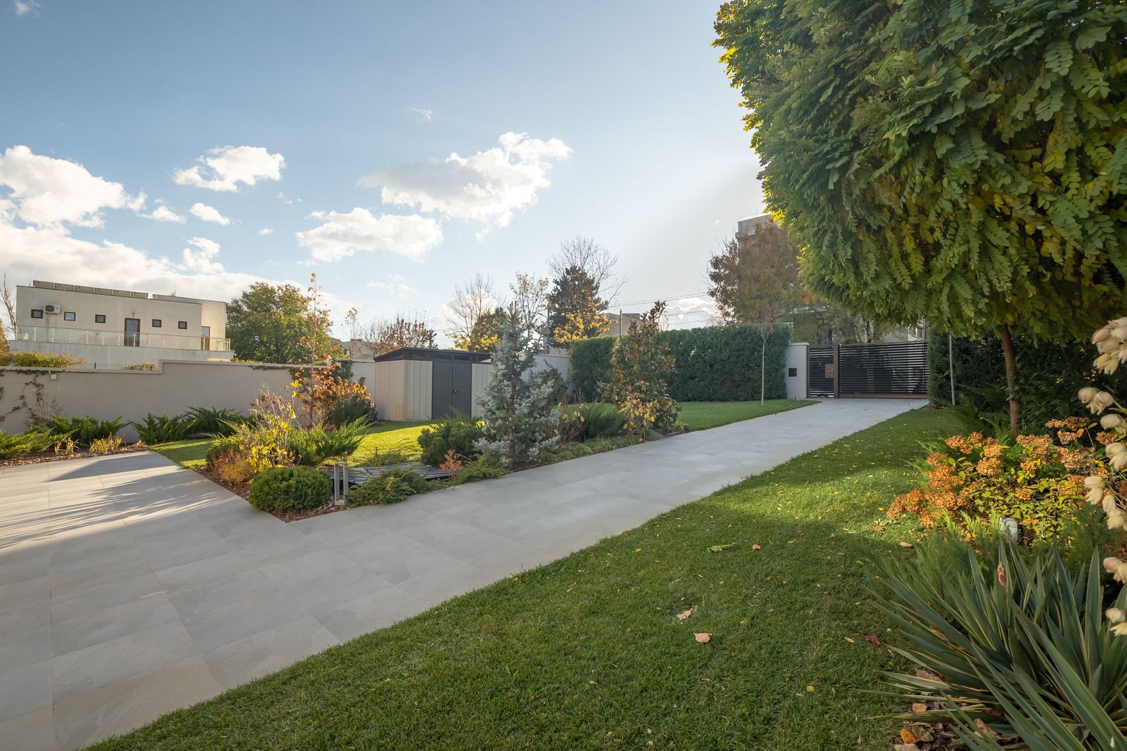 Smart-Home nZEB spectaculoasa Bucuresti Sector 1 cu deschidere lac -teren 2000mp - Poză 71