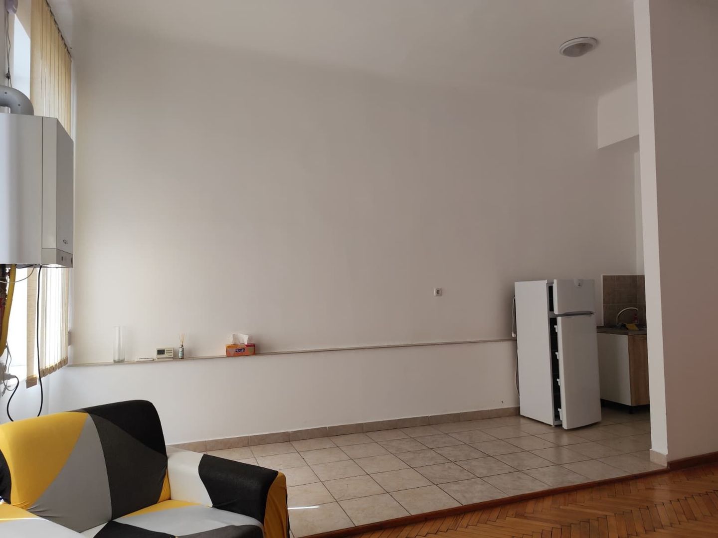 Spatiu birou de inchiriat, situat pe str.I.Vulcan, Oradea - Poză 3
