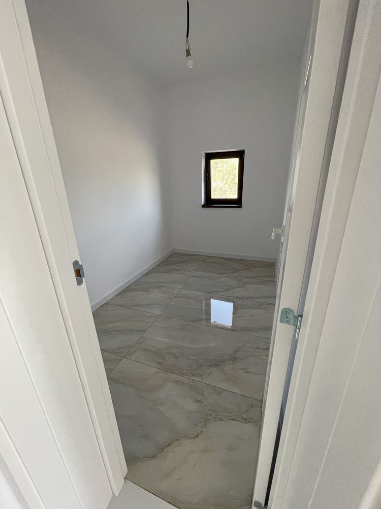 Casa individuala com Peciu Nou-  loc. Dinias - Poză 11