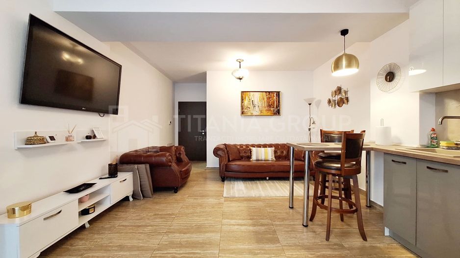 Apartament in centru langa Universitate, cu parcare subterana - Poză 3