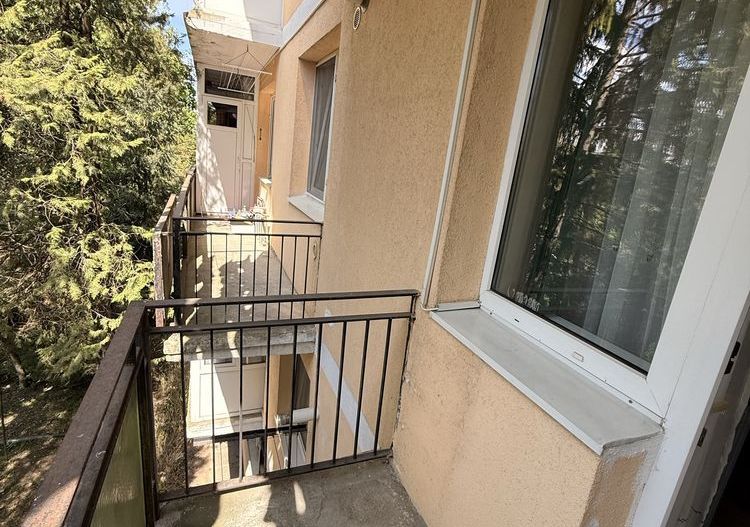 BRASADAS vinde ap 3 camere etajul 2/4 pe Careiului - Poză 4