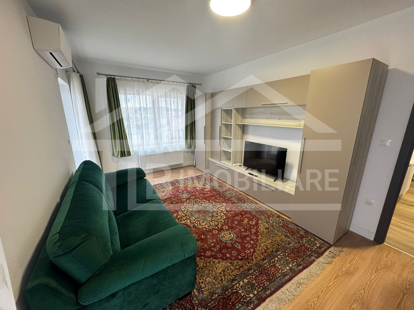 Apartament cu 2 camere, 58 mp, decomandat, parcare, Zona Garii - Poză 1